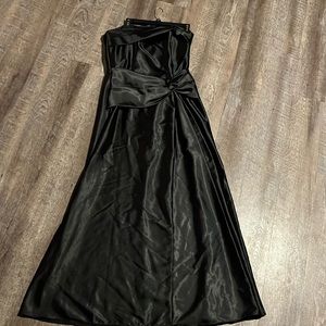 Women’s black gown